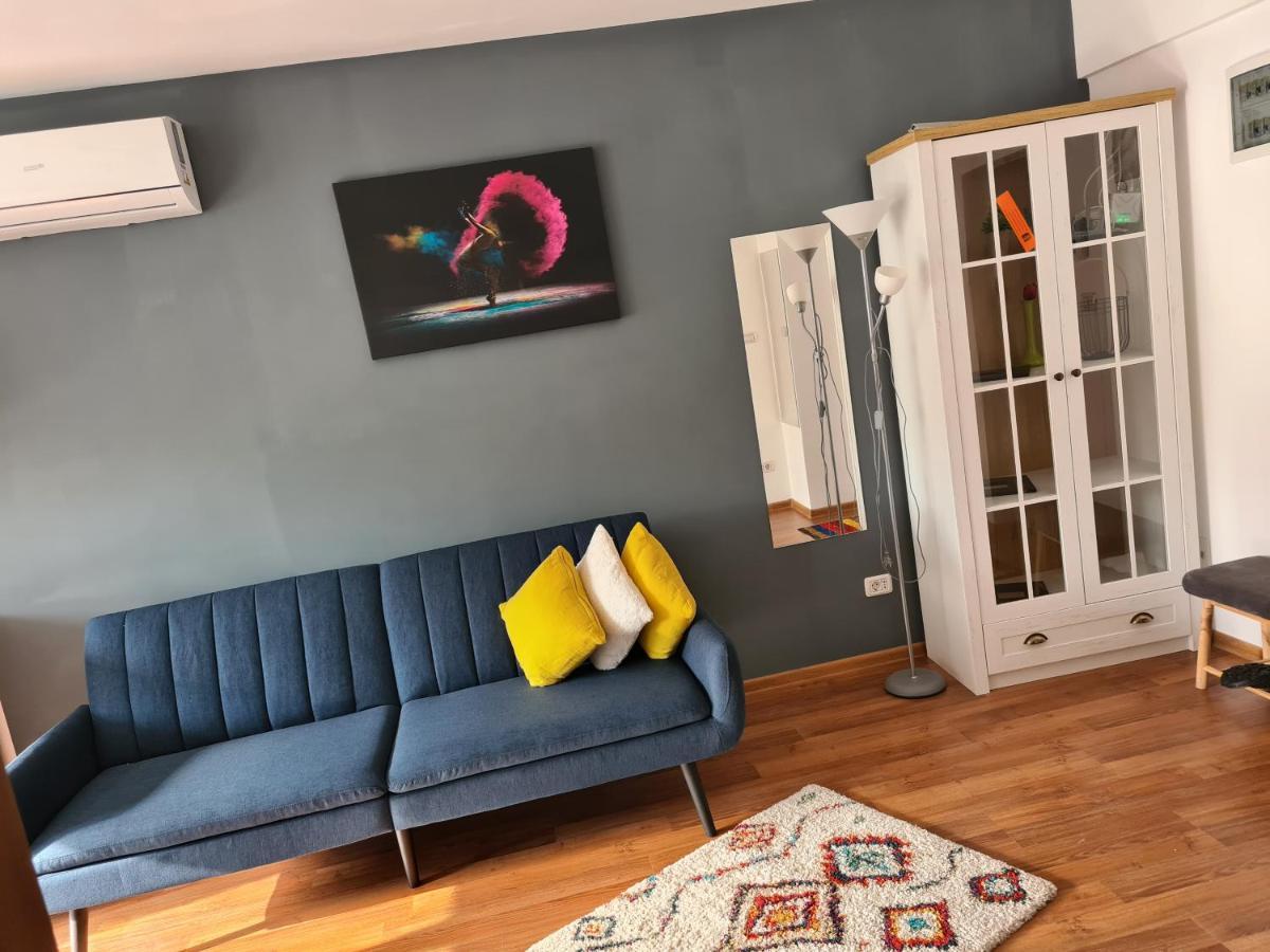 Mall Luxury Apartments Бакэу Экстерьер фото