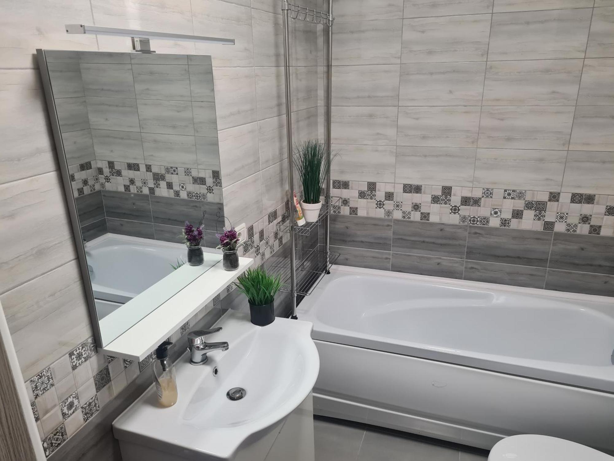 Mall Luxury Apartments Бакэу Экстерьер фото